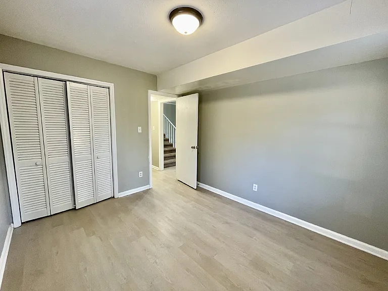 452 Cloverhill Pl — Photo 12