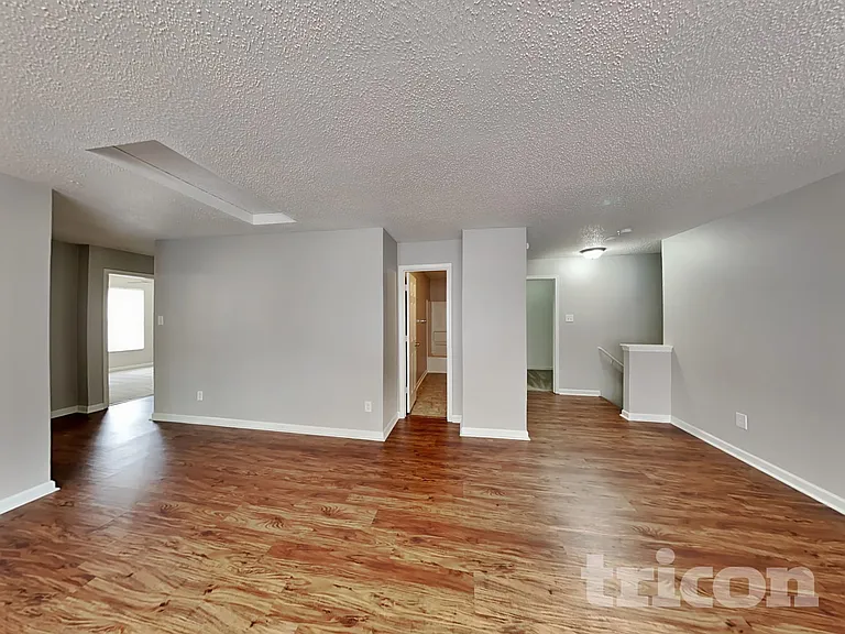 901 Skywatch Ln — Photo 15