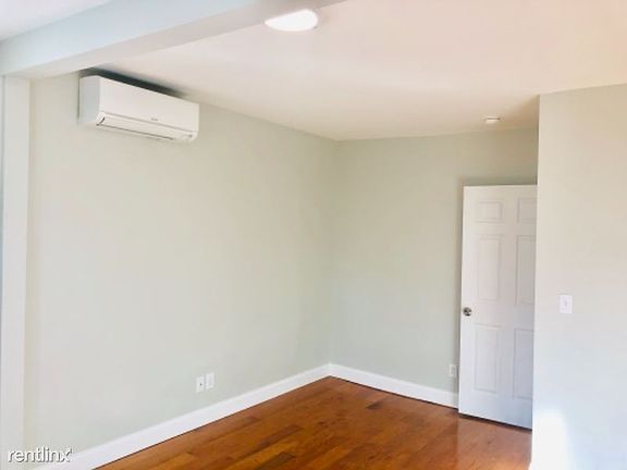 3rd image of 16 Lincoln Ave