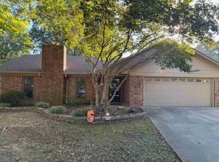 13 W Rockwood Dr, Conway, AR 72034