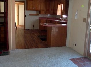 208 E Lincoln St, Ashley, IN 46705