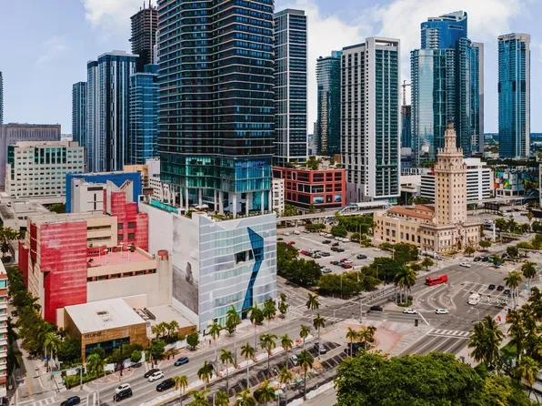 398 NE 5TH Street #1515, Miami, FL 33132