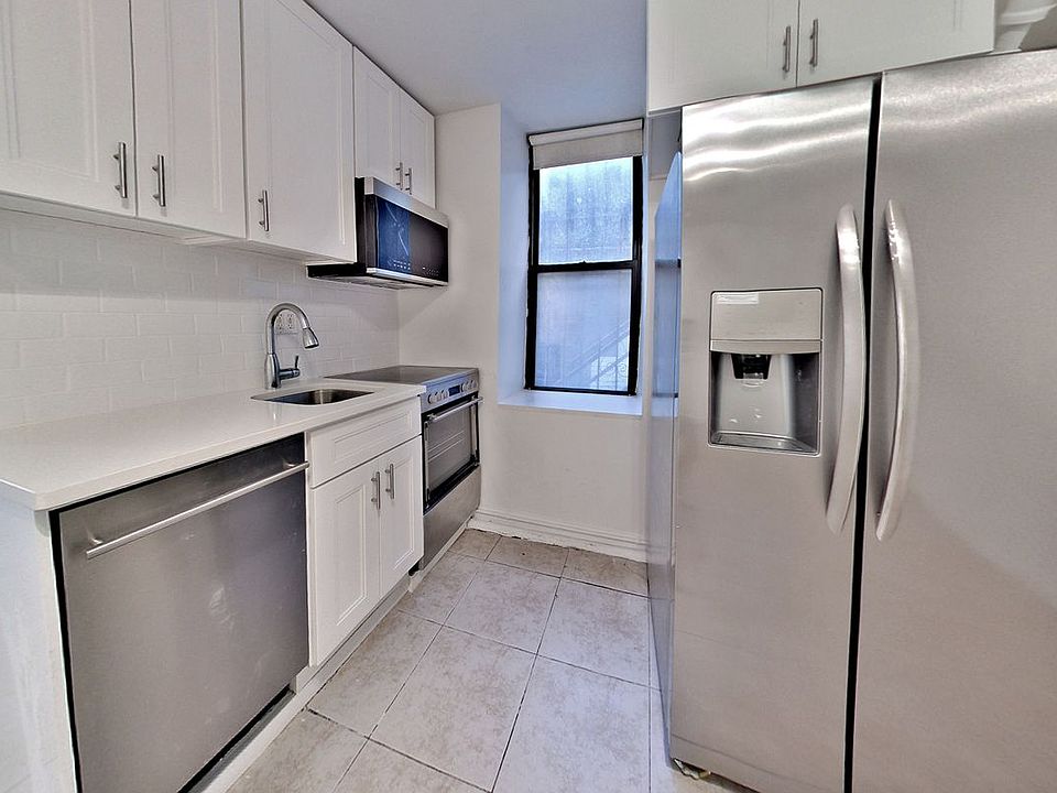 1st image of 11 W 8th St #B1