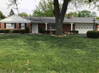 224 Fairway Dr, Bloomington, IL 61701