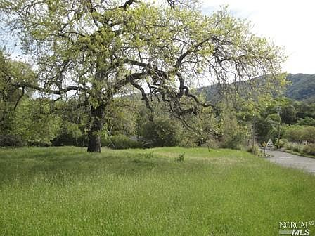 3rd image of Ridgecrest Dr