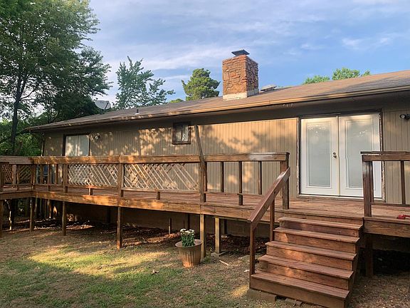 2nd image of 2465 N Primrose Ln