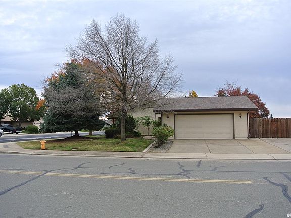 2nd image of 219 Evergreen Dr