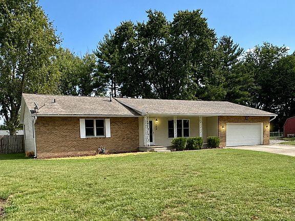 2nd image of 142 Fielder Dr