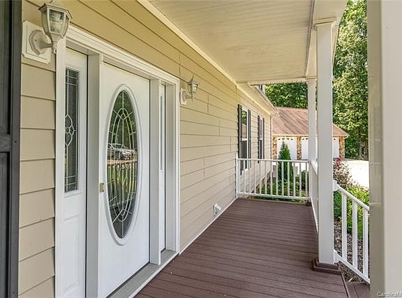 5th image of 31 Appaloosa Dr