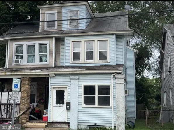 229 Woodlawn Ave, Hamilton, NJ 08609