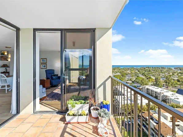 322 Aoloa St #Penthouse 2, Kailua, HI 96734