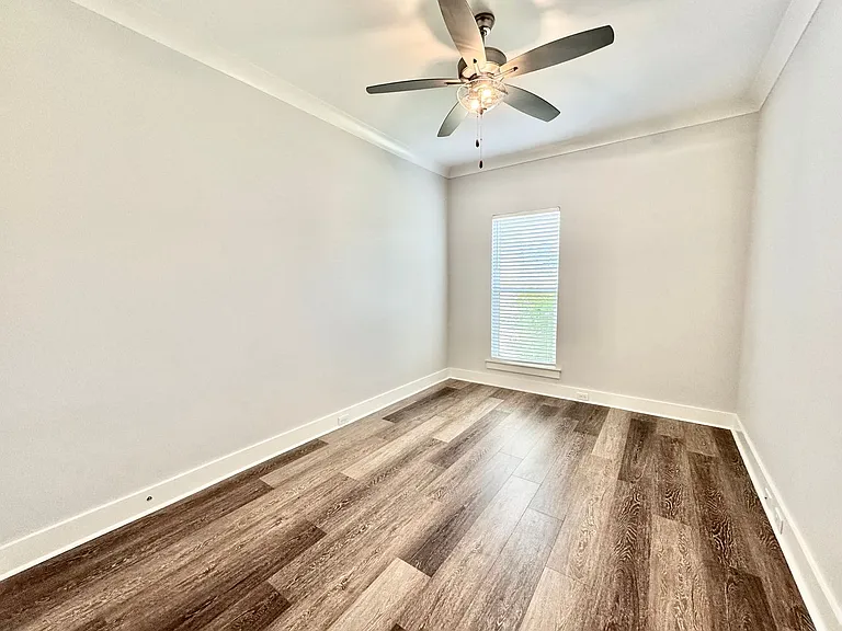 17530 Comfort Blvd — Photo 14
