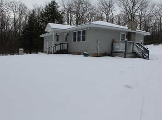 395 Brace Brook Rd, Forest City, PA 18421