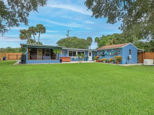 2407 Saxon Dr, New Smyrna Beach, FL 32169