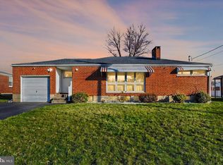 95 Knoll Ln, York, PA 17406