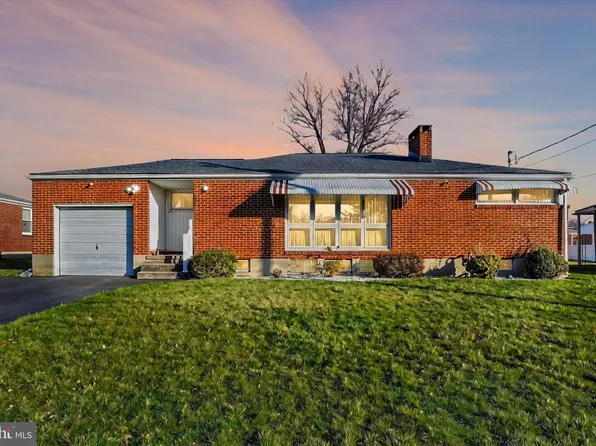 95 Knoll Ln, York, PA 17406