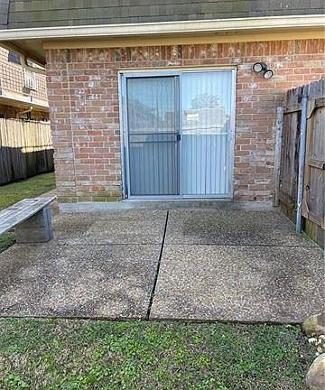 5th image of 1037 Carrollton Ave