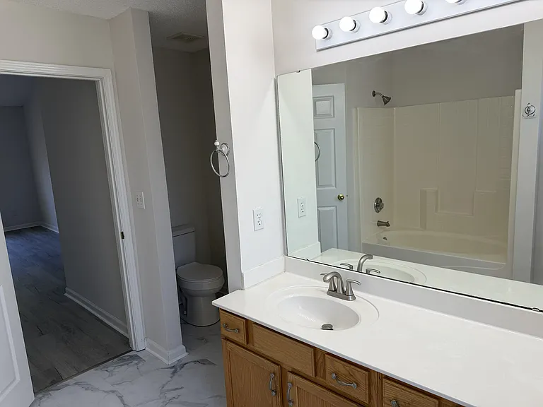 714 Thornbird Cir — Photo 9