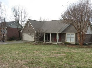 8901 Mill Run Dr, Knoxville, TN 37922