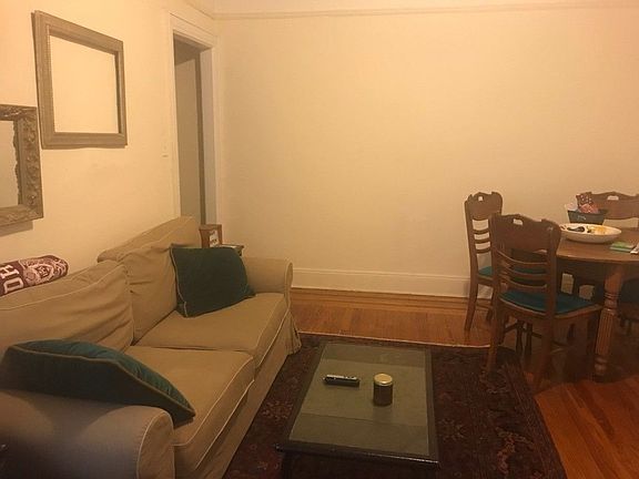 4th image of 3121 34th St APT 2A