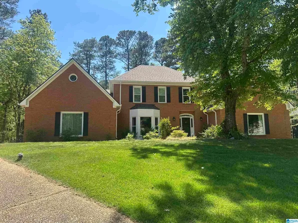 1179 Country Club Cir, Birmingham, AL 35244
