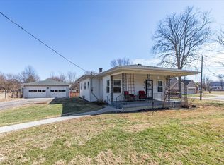 3923 Wildwood Dr, Indianapolis, IN 46239