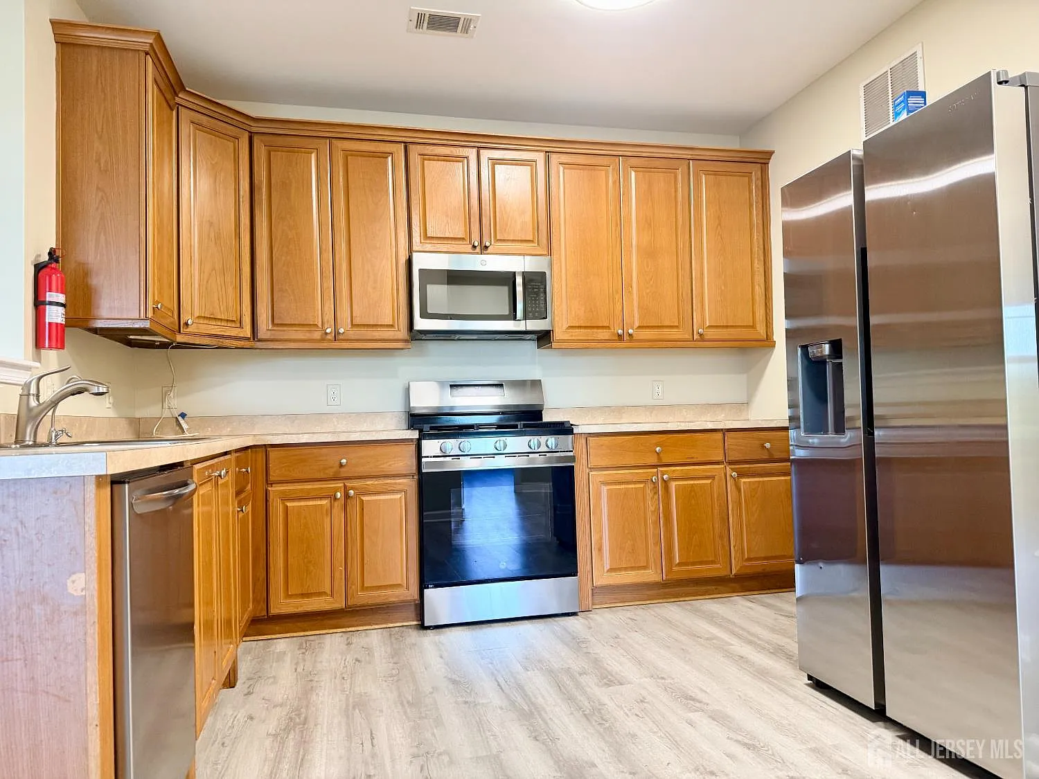 2 bed, 2.0 bath, 1500 sqft, $2,800 — Photo 1