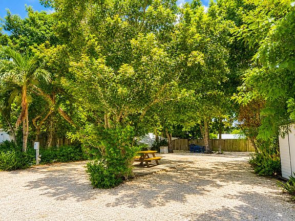 3rd image of 101551 Overseas Hwy #162