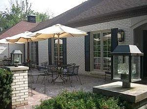 2nd image of 417 Canterbury Trl