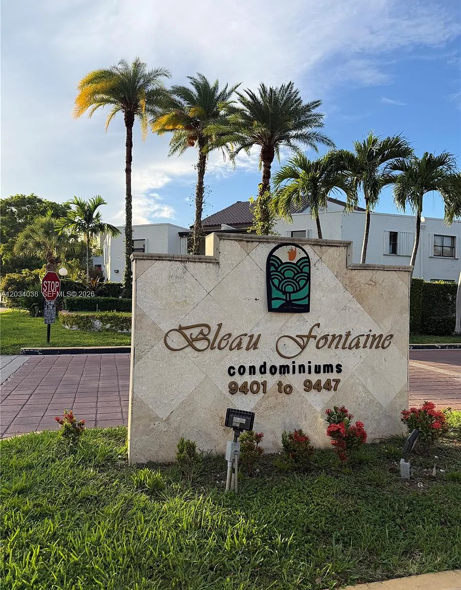 2 bed, 2.0 bath, 1000 sqft, $2,600 — Photo 1