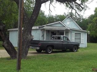 203 E Lake St, Ennis, TX 75119