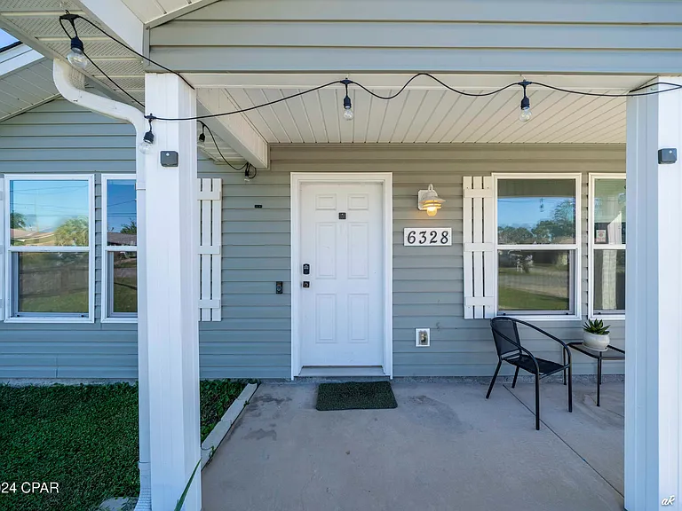 6328 Olokee St — Photo 4