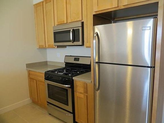 5th image of 248 Ocean Ave #302