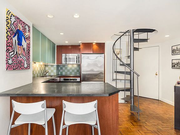 3rd image of 111 4th Ave APT 2C