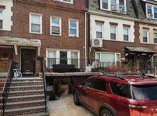 2027 31st St, Astoria, NY 11105