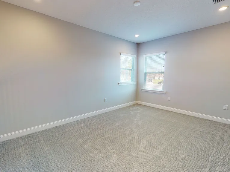 90 Oak Knoll Ct — Photo 32