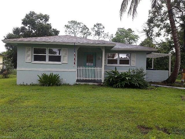 1st image of 2939 Winona Dr