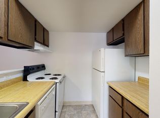 Country Meadow Apartments, Kalamazoo, MI 49048