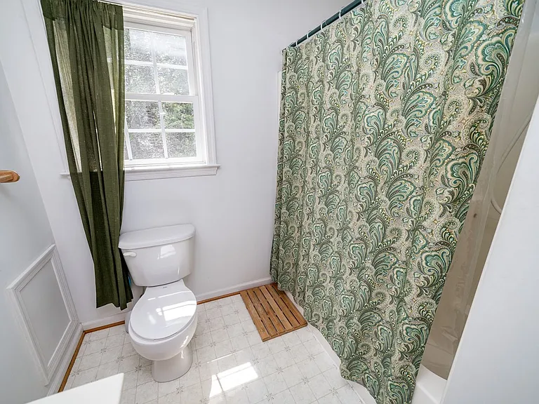 72 Viking Dr — Photo 50