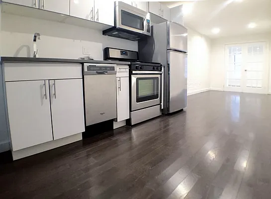 Rented by Kahen Properties | media 23