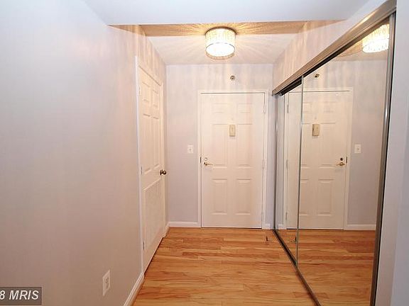 2nd image of 2181 Jamieson Ave #3-701