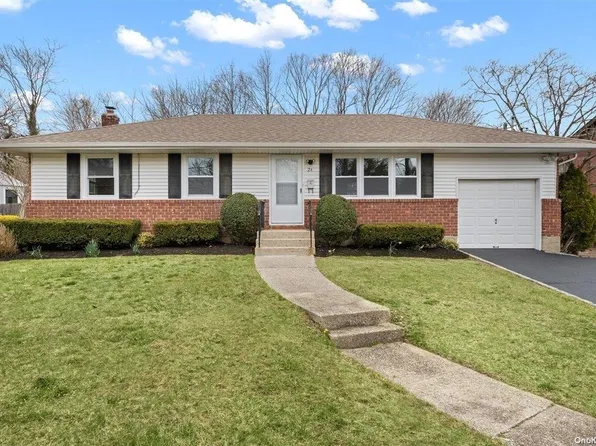 24 Dorothea Street, Commack, NY 11725