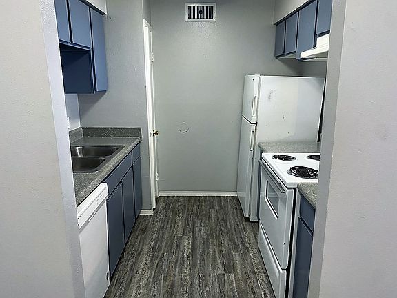 2nd image of 1809 W Schunior Rd #202