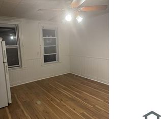 150 Hunter St APT 3, Fall River, MA 02721