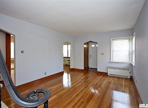2nd image of 618 S 11th St