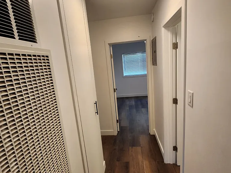 1450 S Orange Grove Ave #4 — Photo 7