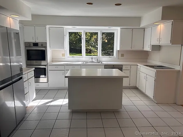 28 Punch Bowl Dr — Photo 8