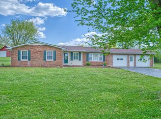 8911 Spring Creek Rd, Cookeville, TN 38506