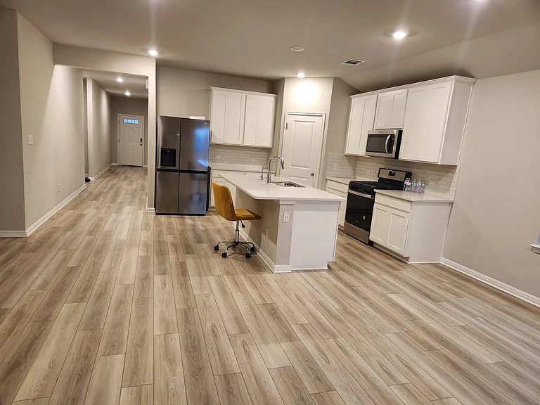 104 Bankside Dr — Photo 39