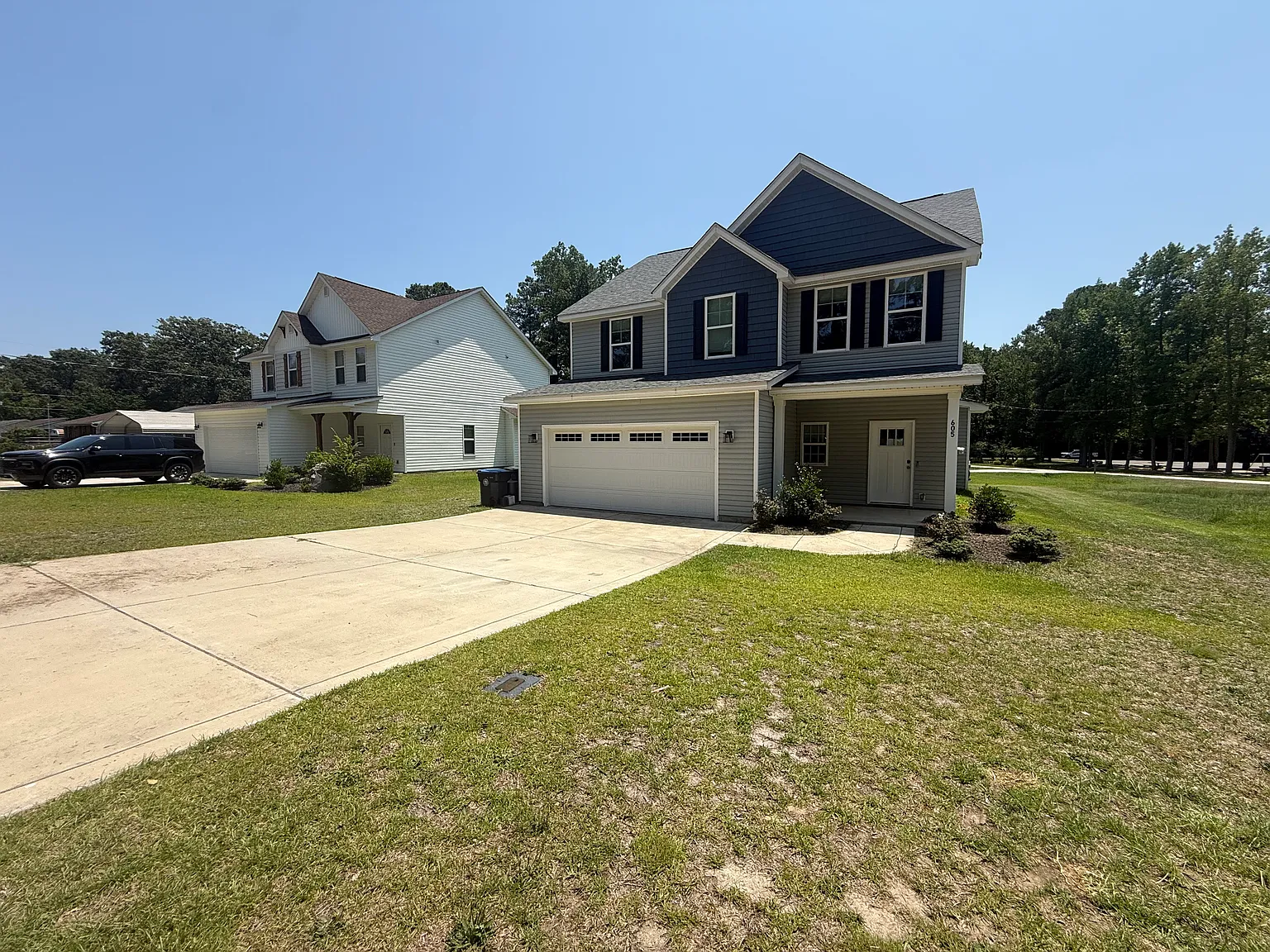 4 bed, 2.5 bath, $2,300 — Photo 1